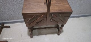 Costurero de madera vintage