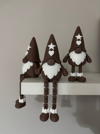Gnomos Navideños Marrones y Blancos