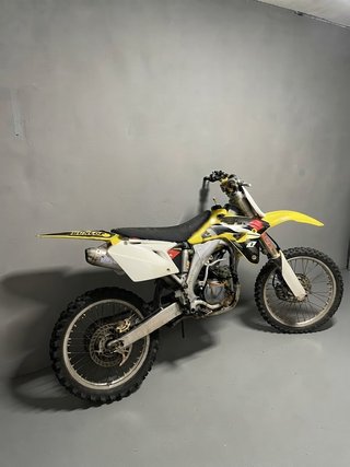 Suzuki RMZ450 Motocross