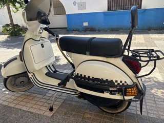 Vespa PX200E Iris Blanca