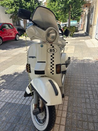 Vespa PX200E Iris Blanca