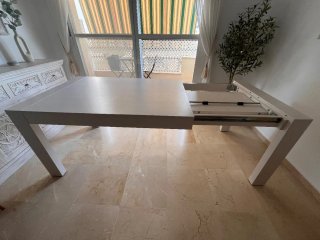 Mesa de comedor madera blanca