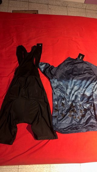 Conjunto Ciclismo Maillot y Culotte POC
