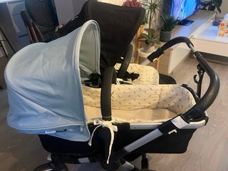 Carrito Bugaboo Doble. 2 sillitas y 2 capotas