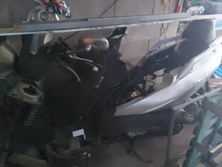 Daelim S2 Maxi Scooter Gris/Blanco