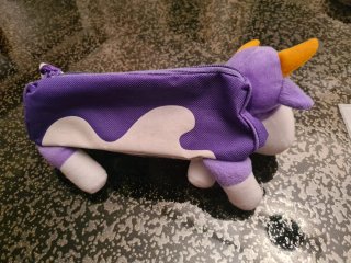 Astuccio portapenne/portatrucchi a forma di mucca