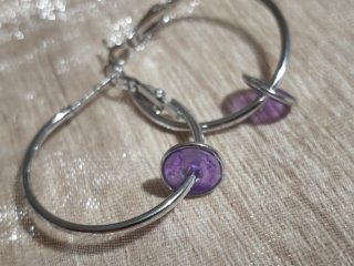 Pendientes aro resina morado y plata