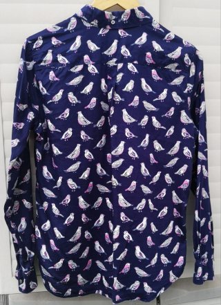 Camisa GAP con estampado de pájaros