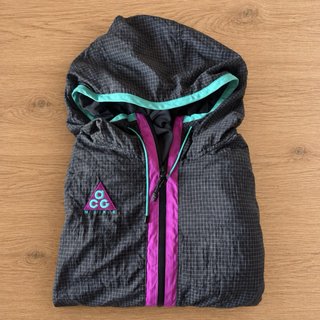 Cortavientos Nike ACG vintage XL negro rosa turque