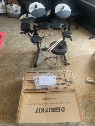 Batería Electrónica Alesis Debut Kit