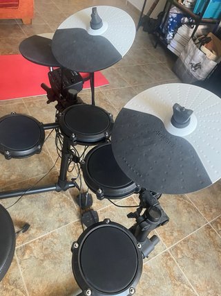 Batería Electrónica Alesis Debut Kit