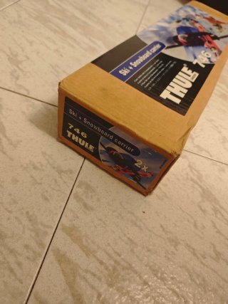 Portaesquís Thule 746 Snowboard Caja Cerrada