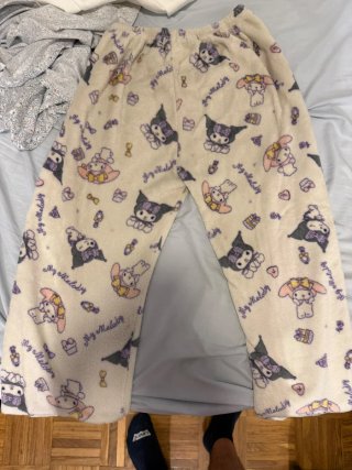 Pijama Kuromi Hello Kitty Talla XXL 65-75kg