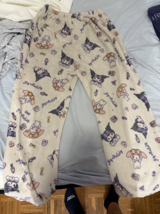 Pijama Kuromi Hello Kitty Talla XXL 65-75kg