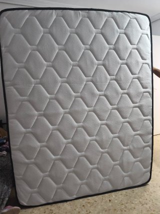 Colchón blanco 150x190 cm