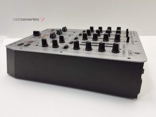 mesa mezclas behringer vmx300