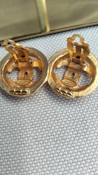 Pendientes Chanel Coco Mark Bañados en Oro