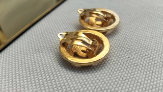 Pendientes Chanel Coco Mark Bañados en Oro