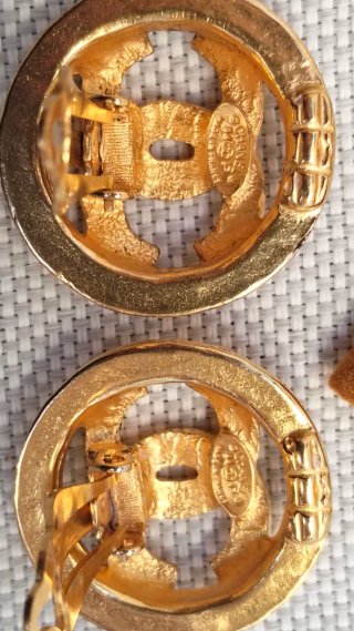 Pendientes Chanel Coco Mark Bañados en Oro
