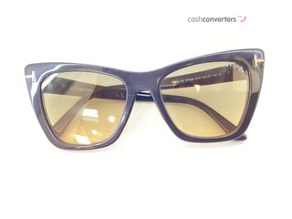 gafa de sol señora tom ford poppy-02 tf846 01b
