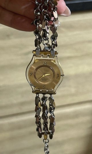 Reloj Swatch Vintage Mujer Dorado y Plateado