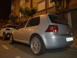 Volkswagen Golf 2000