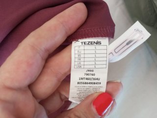 pijama marrón de satén con encaje