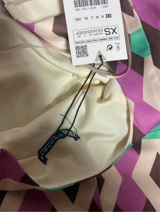Vestido mini asimétrico Zara