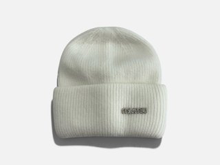 Gorro de invierno blanco con pedrería