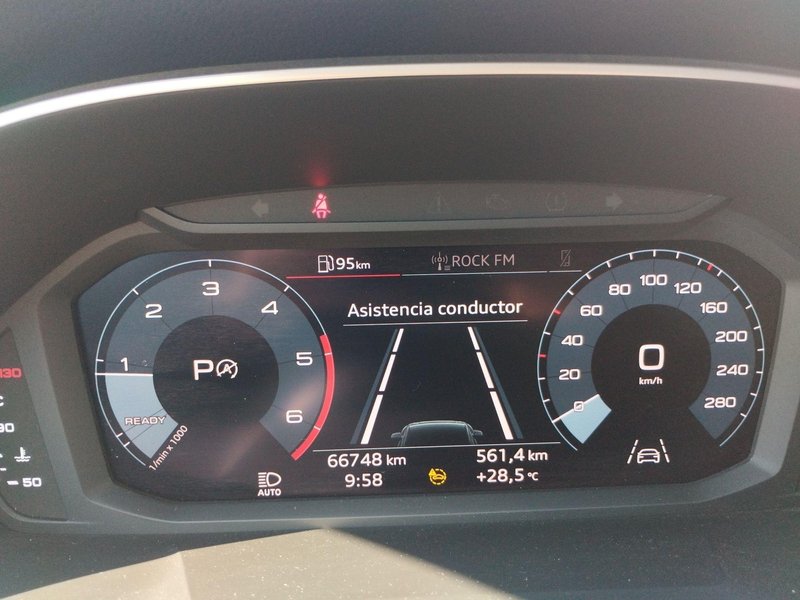 Audi Q3 Advanced 35 TDI 2021, foto 11