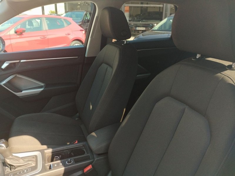 Audi Q3 Advanced 35 TDI 2021, foto 15