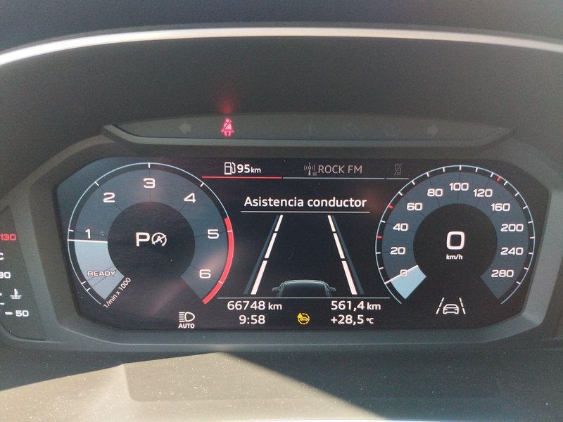 Audi Q3 Advanced 35 TDI 2021, foto 19