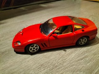 Ferrari 550 Maranello 1:24 Burago