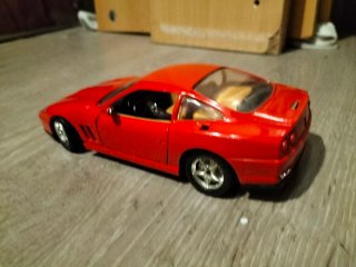 Ferrari 550 Maranello 1:24 Burago