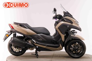YAMAHA TRICITY 300