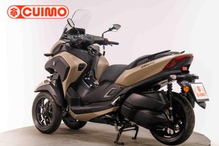 YAMAHA TRICITY 300