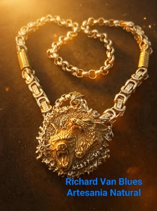 Collar "Aullido de Lobo" de Acero- RichardVanBlues