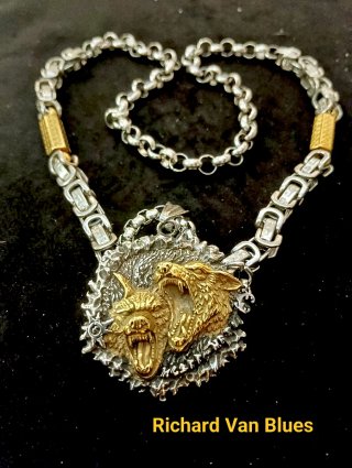 Collar "Aullido de Lobo" de Acero- RichardVanBlues