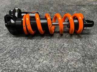 Fox DHX2 205x65mm Factory 650LBS