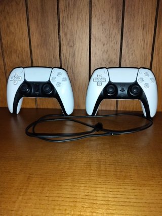 PlayStation 5 Slim 1TB con lector de discos y 2 ma