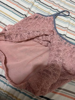 Top encaje Zara rosa talla M