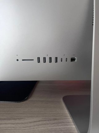 iMac 21.5 2017 1TB 8GB RAM Argento