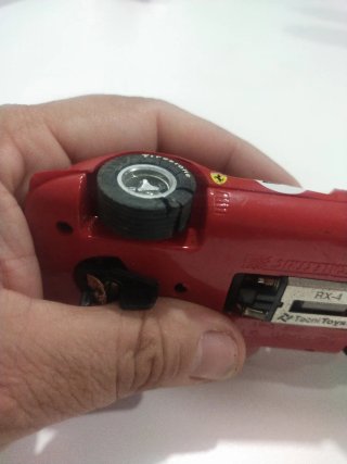 Coche de juguete rojo Ferrari 27