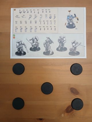 5 Intercesores de Asalto Marines Espaciales 40k.