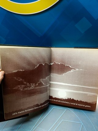libro, 1876 CIEN AÑOS CAJA DE AHORROS ZARAGOZA ARAGON Y RIOJA , buen estado