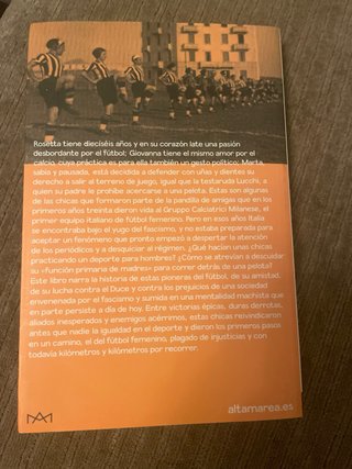 Las futbolistas que desafiaron a Mussolini Altamar