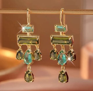 Pendientes chapados en oro dé 18k y Swarovski