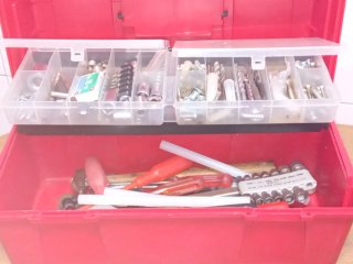 Caja de herramientas roja