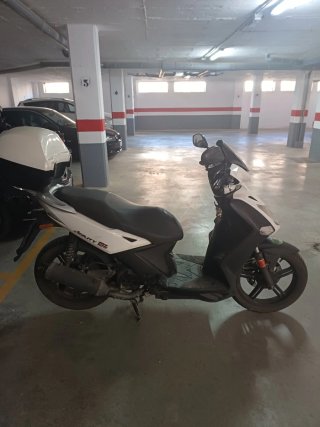 Kymco Agility 125 Scooter