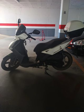 Kymco Agility 125 Scooter